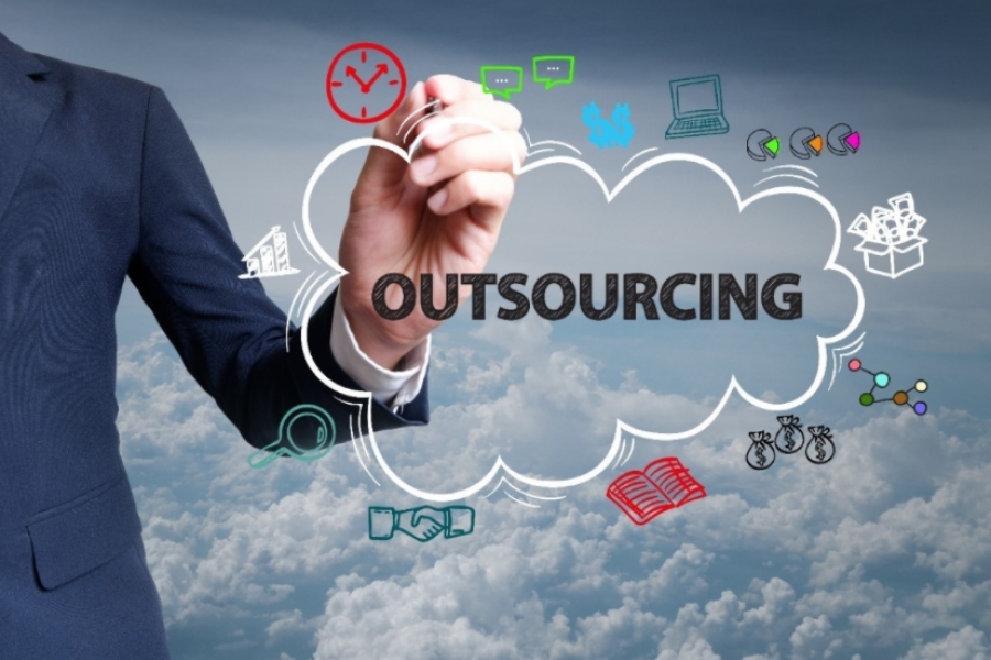 How to Choose the Right Payroll Outsourcing Company for Your Business?